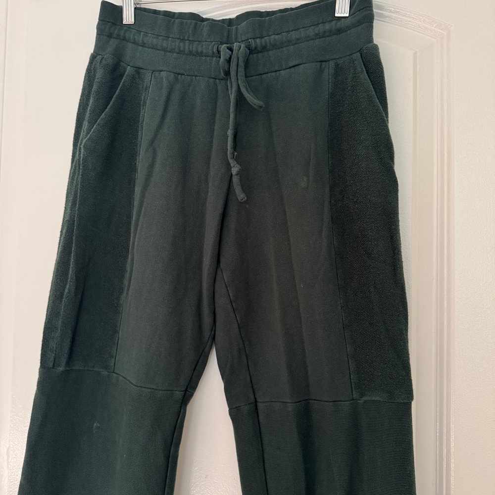 ALO dark green joggers